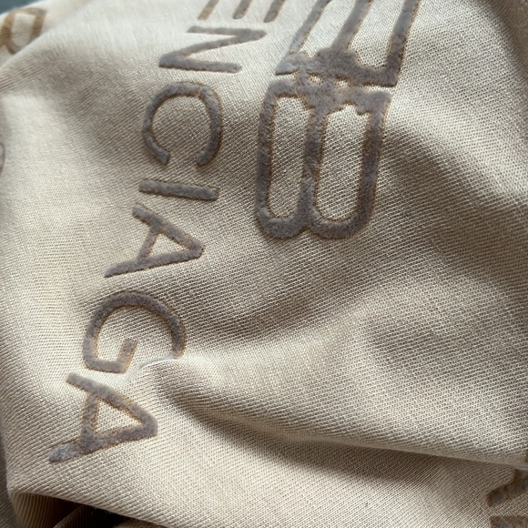 Balenciaga T-Shirt Size Large - Needs TLC - Picture 12 of 16